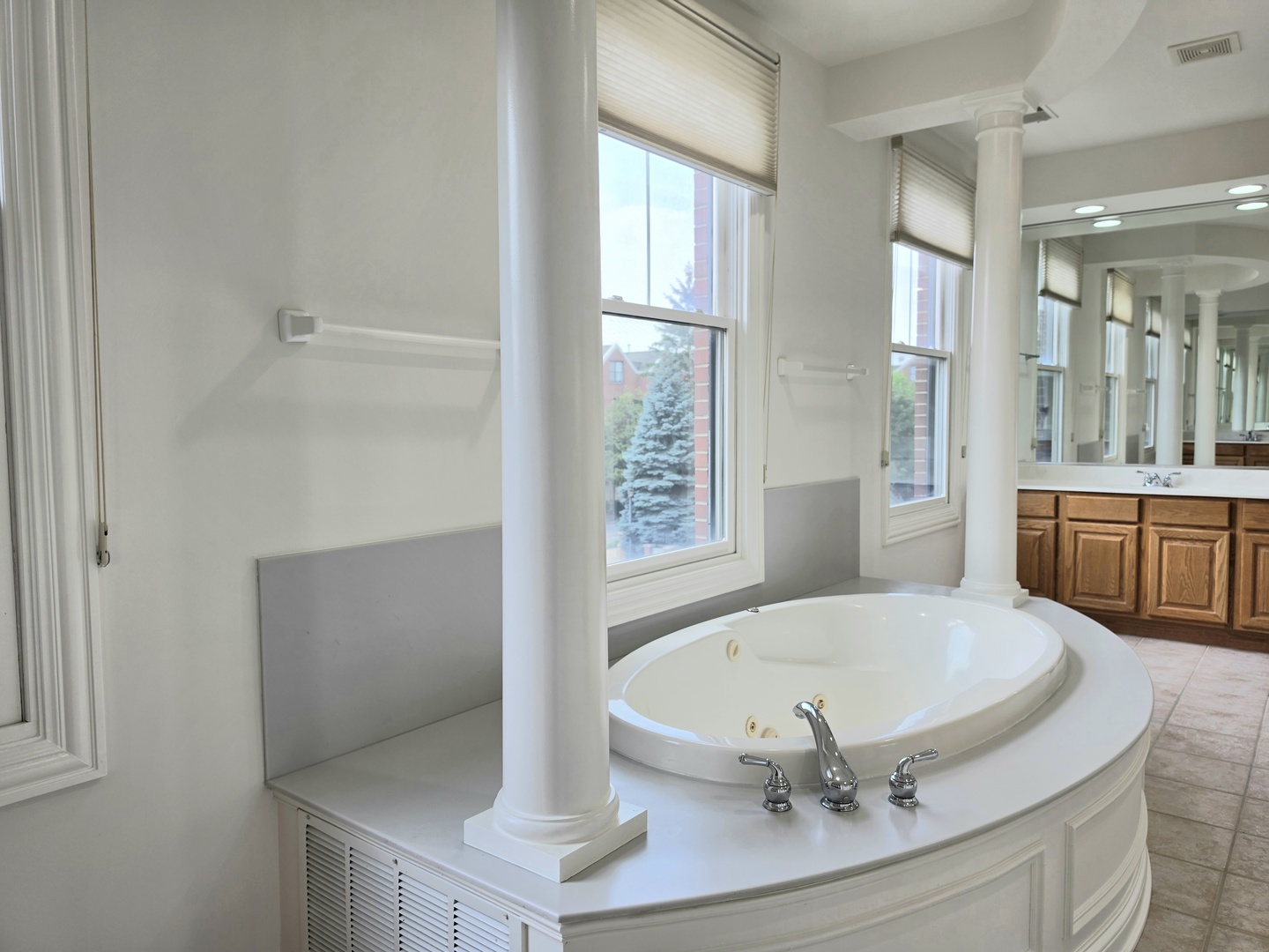2085 Valor Court Property Photo 24