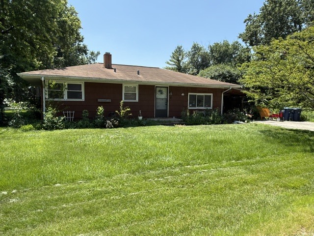 6100 Pershing Avenue Property Photo 3