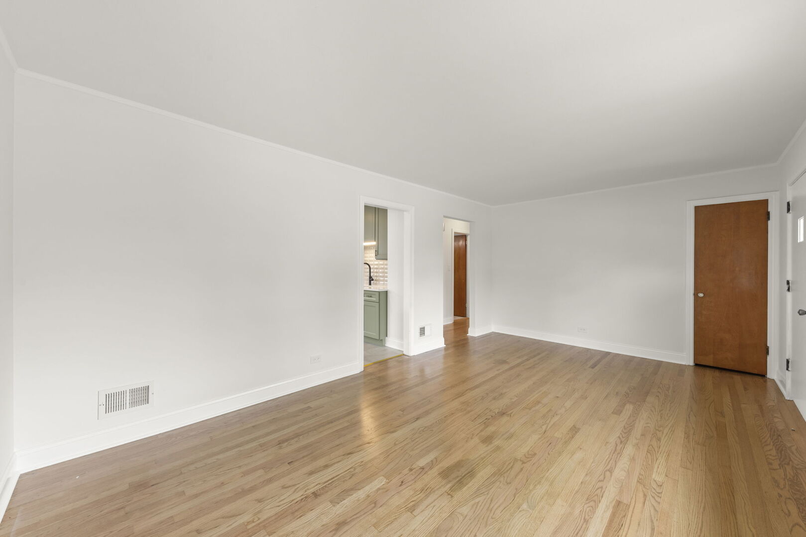 1524 Harding Avenue Property Photo 6