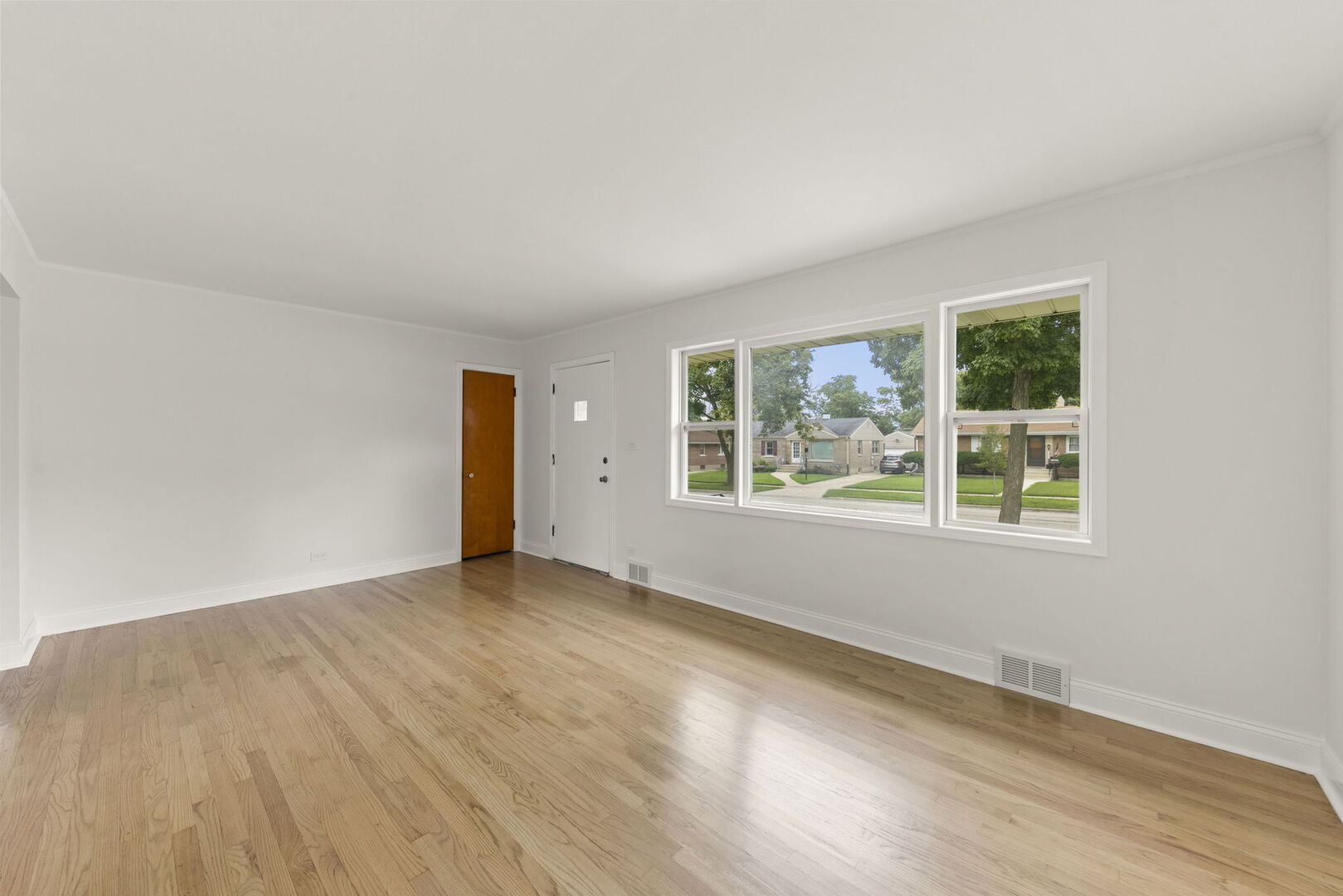 1524 Harding Avenue Property Photo 7