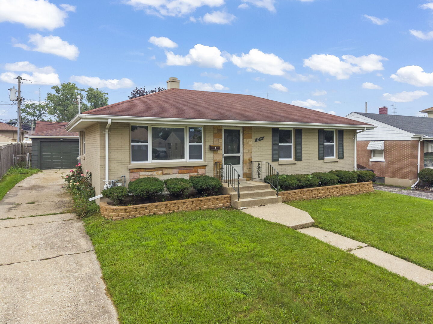 1524 Harding Avenue Property Photo 24