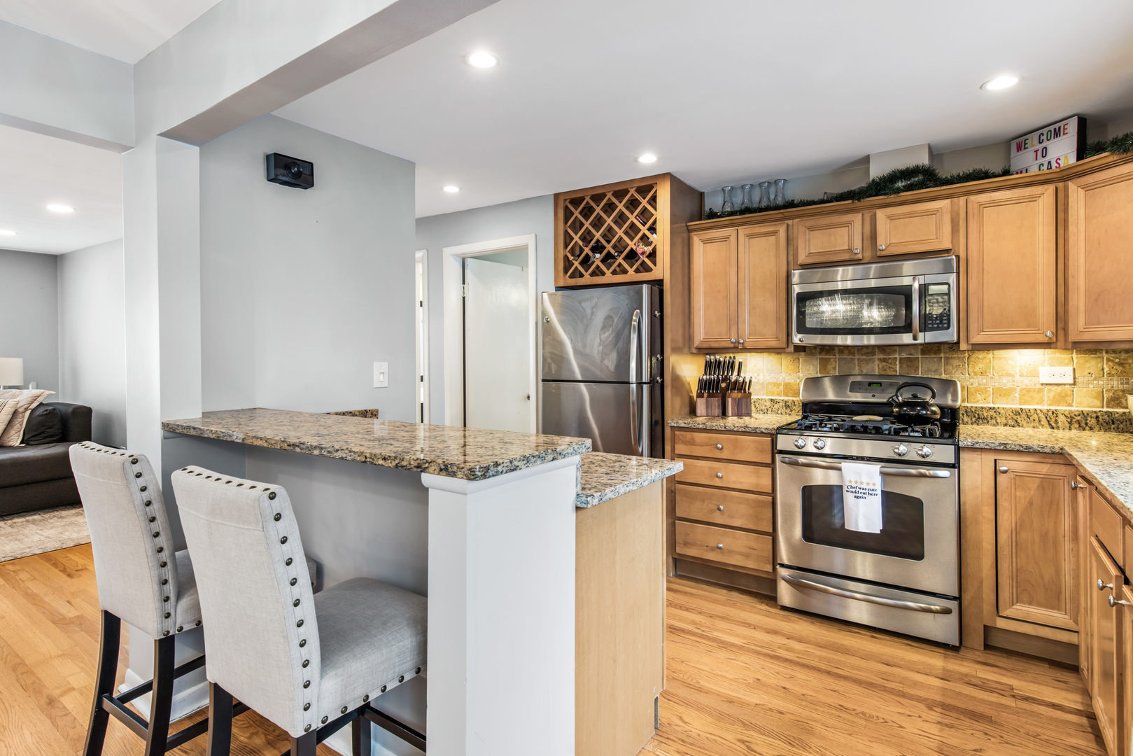 6817 N Olmsted Avenue 201 Property Photo 12
