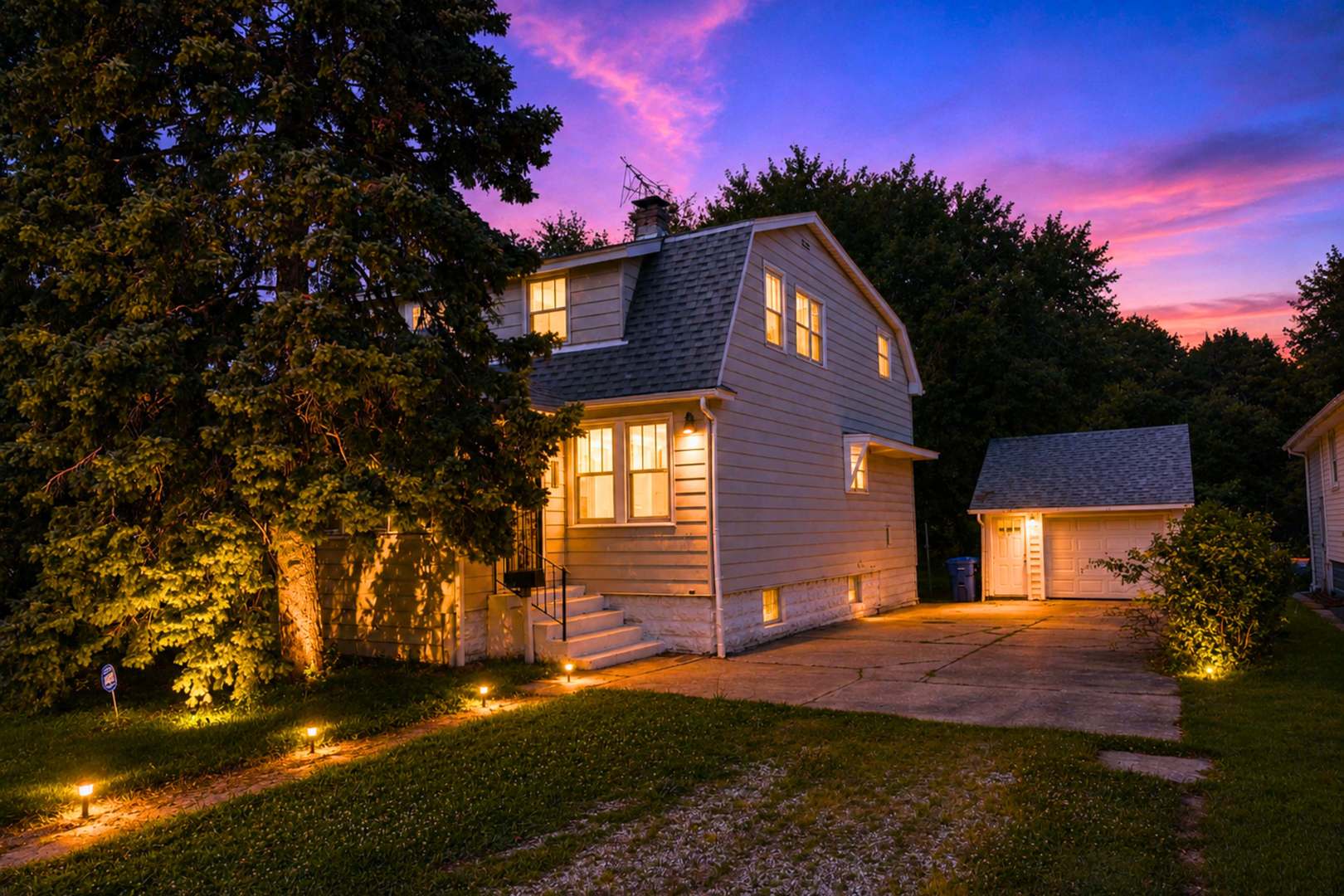 12751 Irving Avenue Property Photo 1