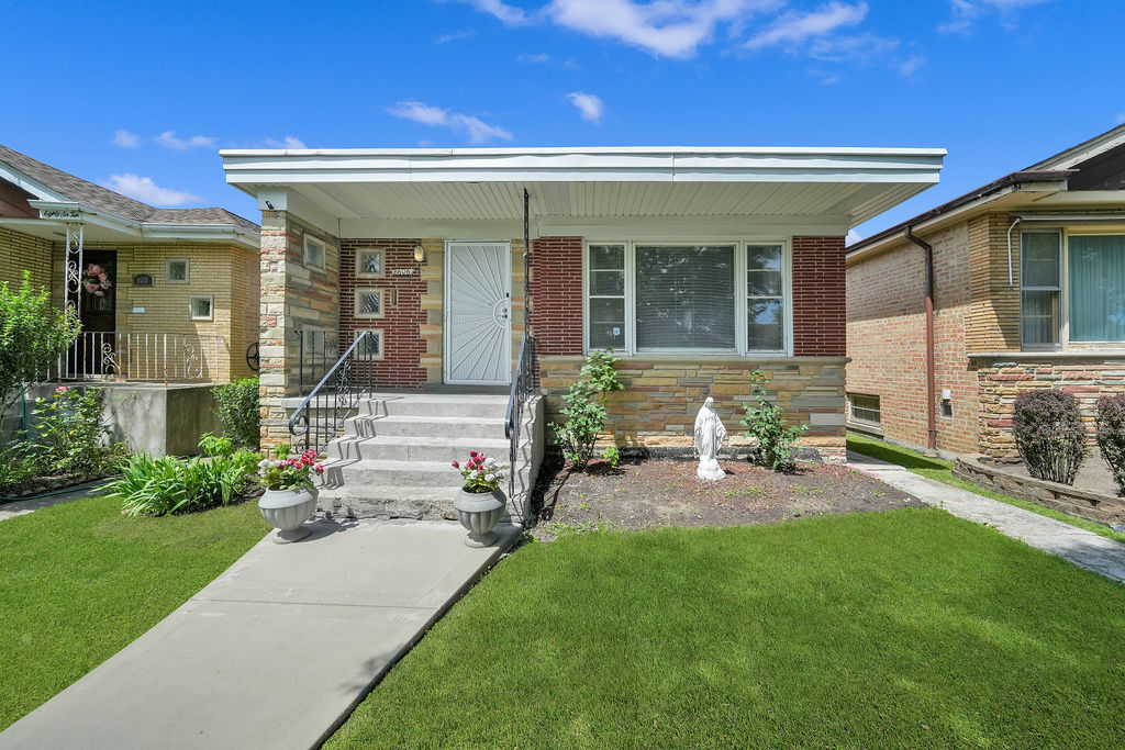 8606 S Kostner Avenue Property Photo 1