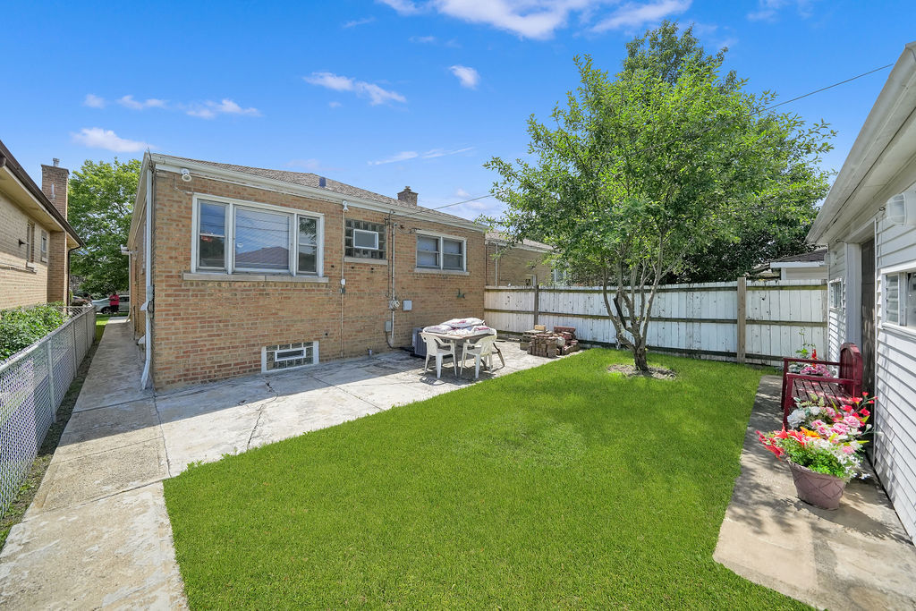 8606 S Kostner Avenue Property Photo 20