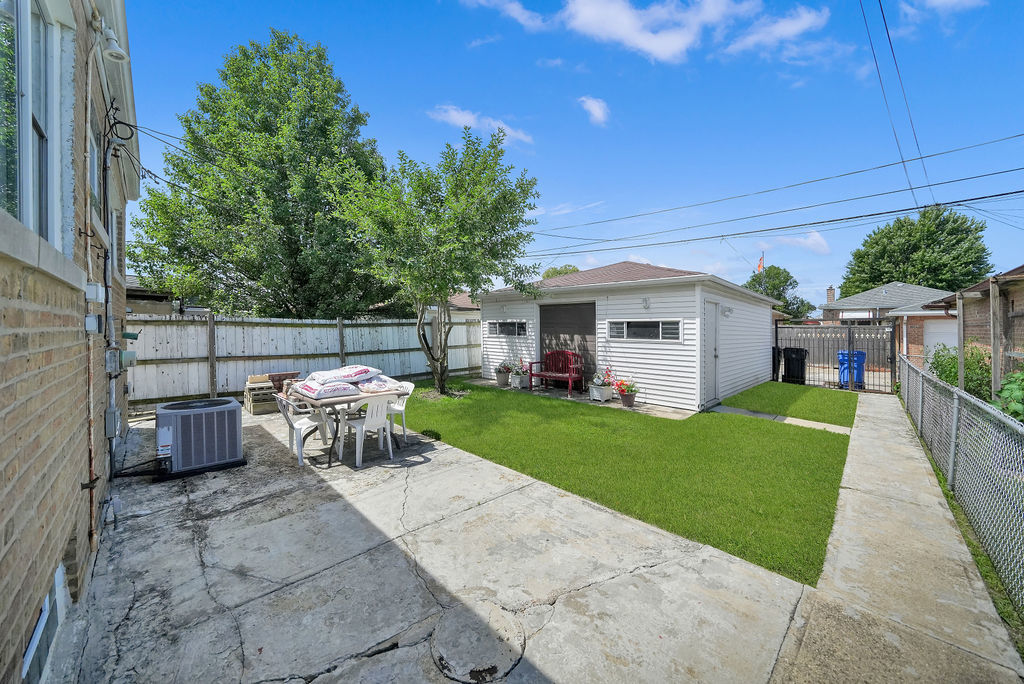 8606 S Kostner Avenue Property Photo 21