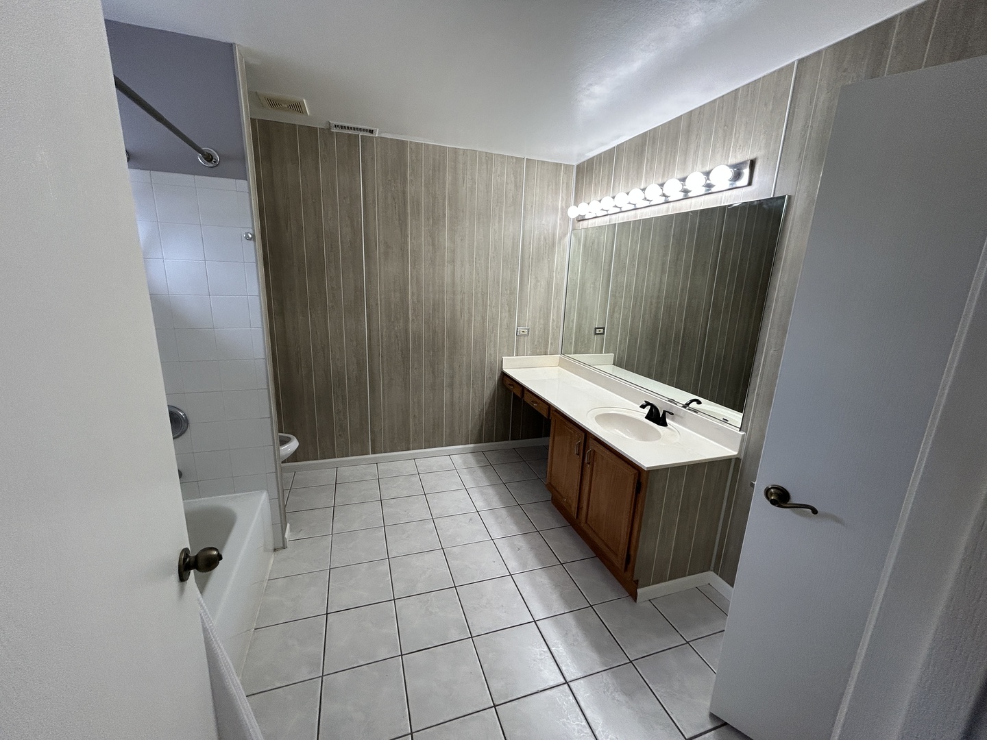 935 Viewpoint Drive Property Photo 18