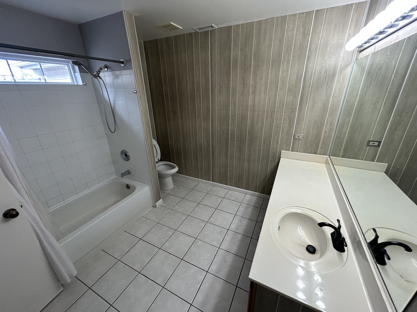 935 Viewpoint Drive Property Photo 19