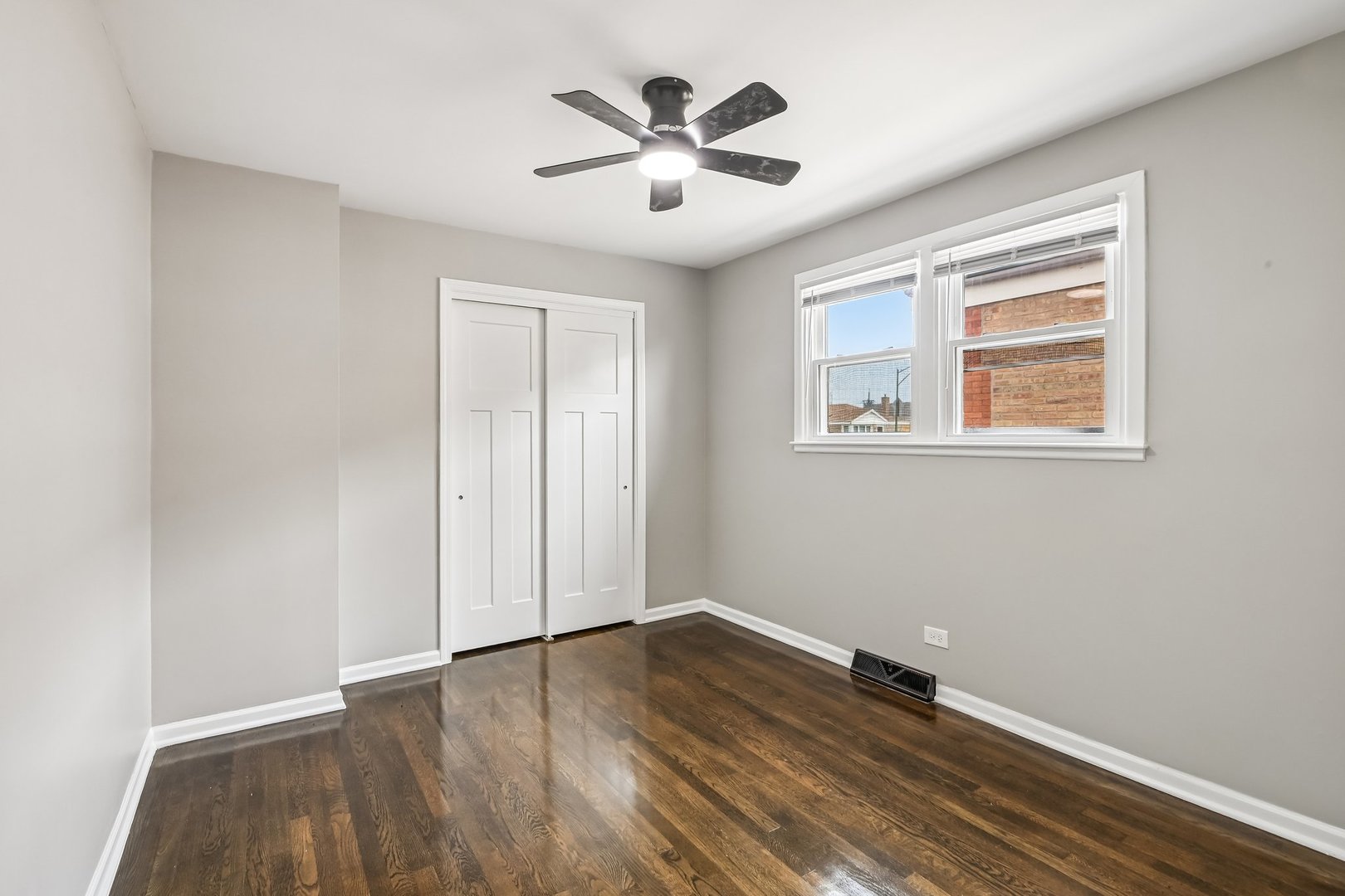 3827 W Hayford Street Property Photo 13