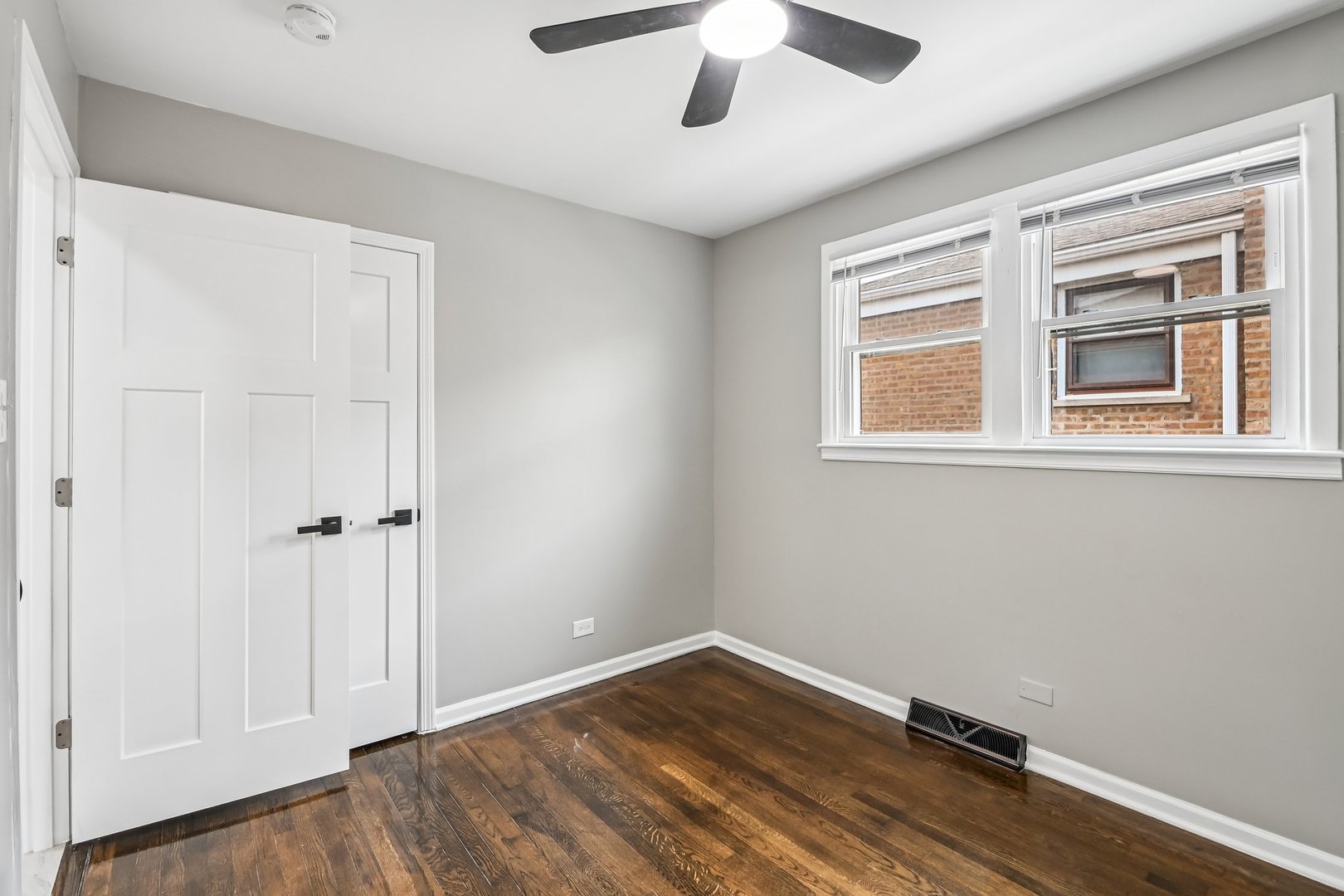 3827 W Hayford Street Property Photo 18