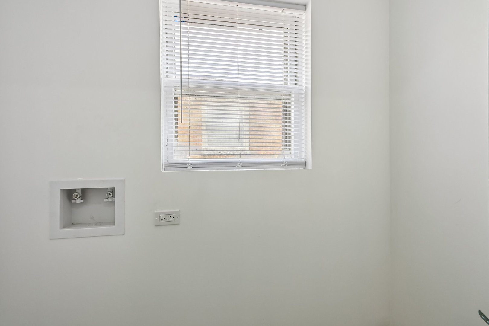 3827 W Hayford Street Property Photo 23