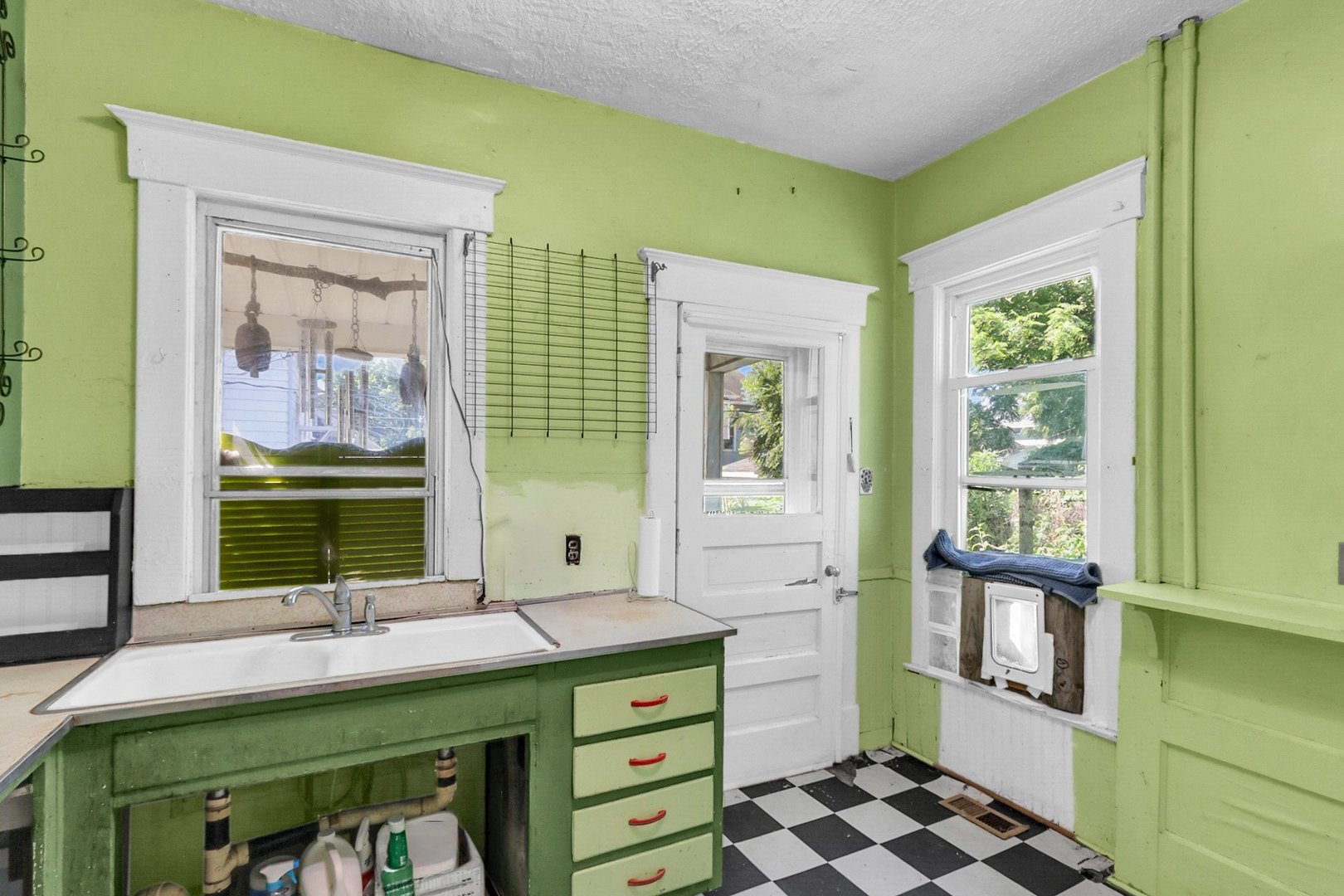 505 N Mckinley Avenue Property Photo 16