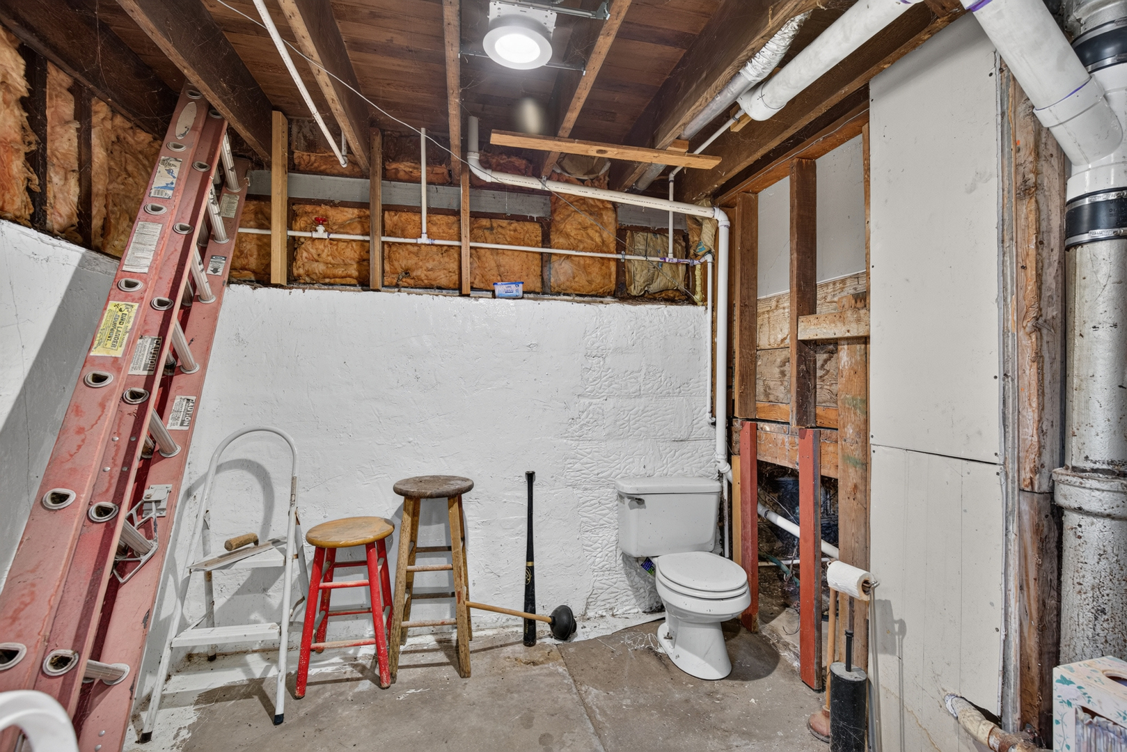 940 E Main Street Property Photo 28