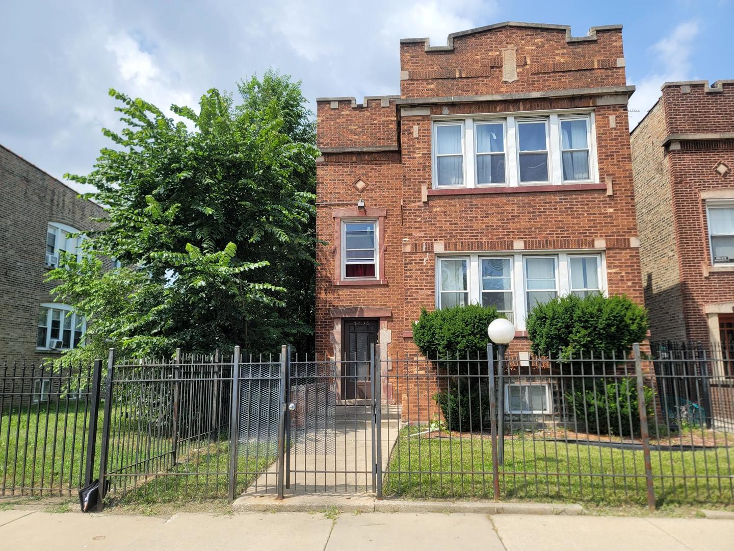 7836 S Marshfield Avenue Property Photo 1