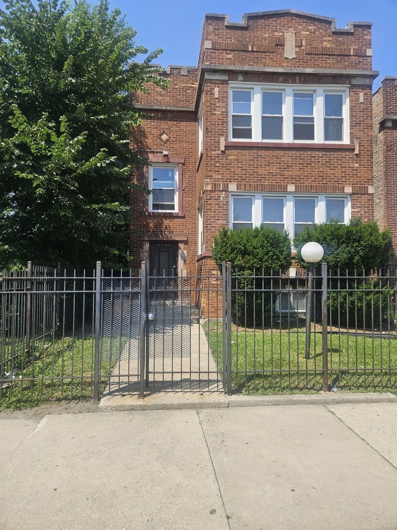 7836 S Marshfield Avenue Property Photo 2