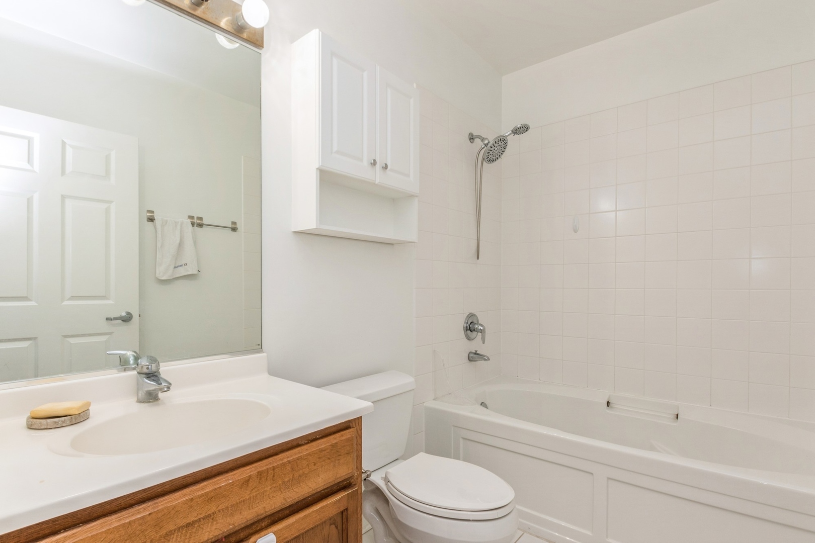 8 W Monroe Street 1005 Property Photo 5