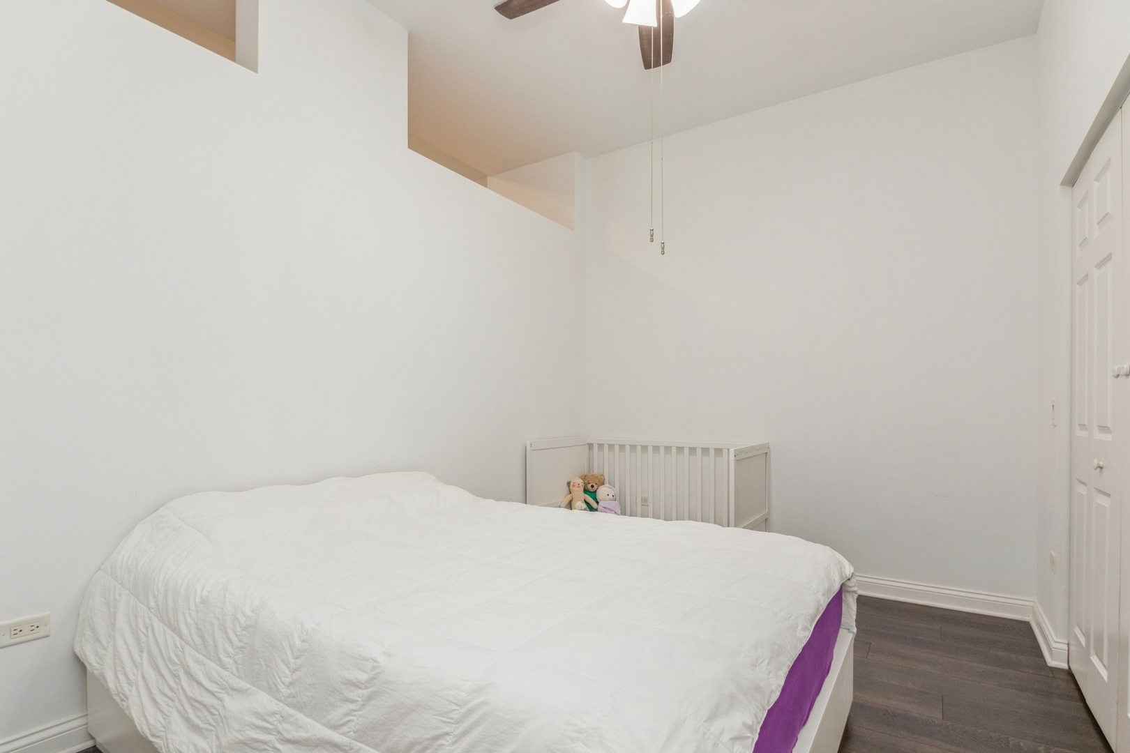 8 W Monroe Street 1005 Property Photo 6