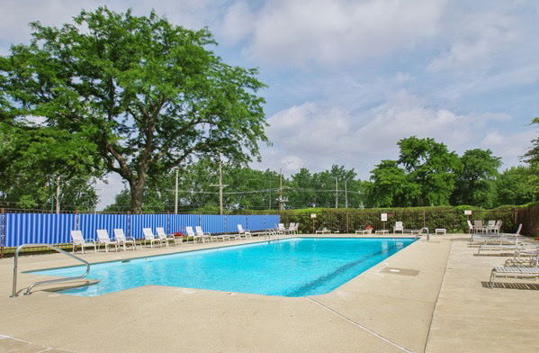 6833 N Kedzie Avenue 504 Property Photo 15