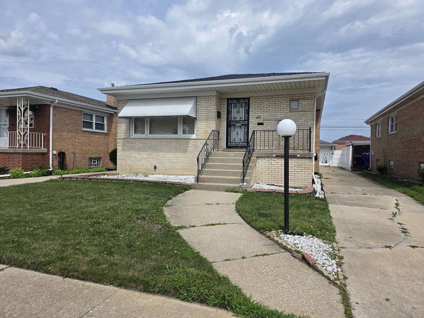 601 Yates Avenue Property Photo 1