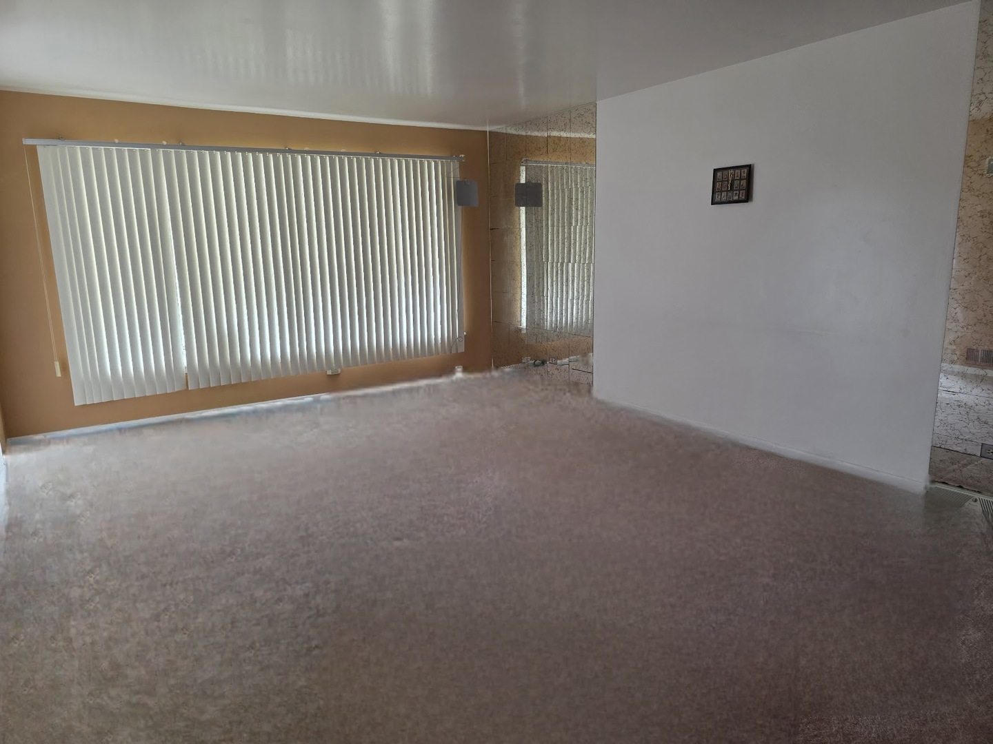 601 Yates Avenue Property Photo 3