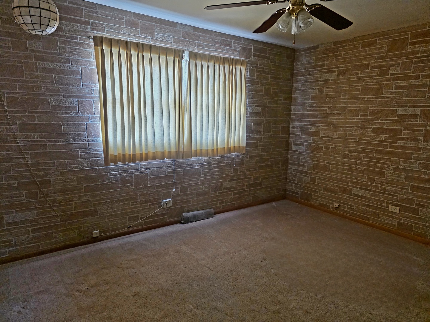 601 Yates Avenue Property Photo 11