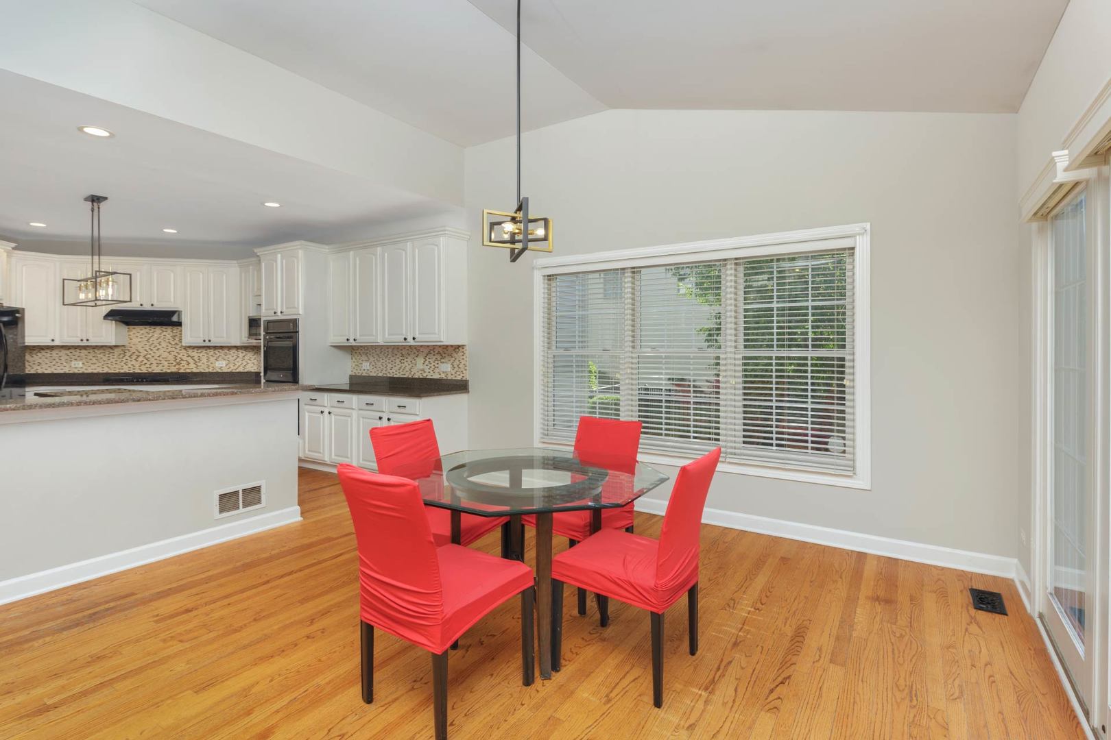 26208 W Milestone Drive Property Photo 16