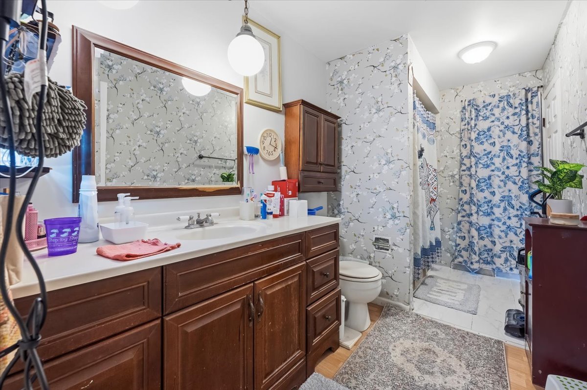 1215 Devonshire Drive Property Photo 17