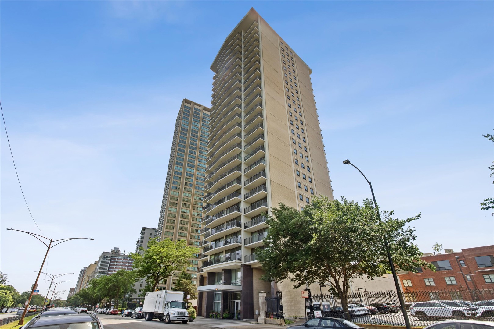 3470 N Lake Shore Drive 22B Property Photo 1