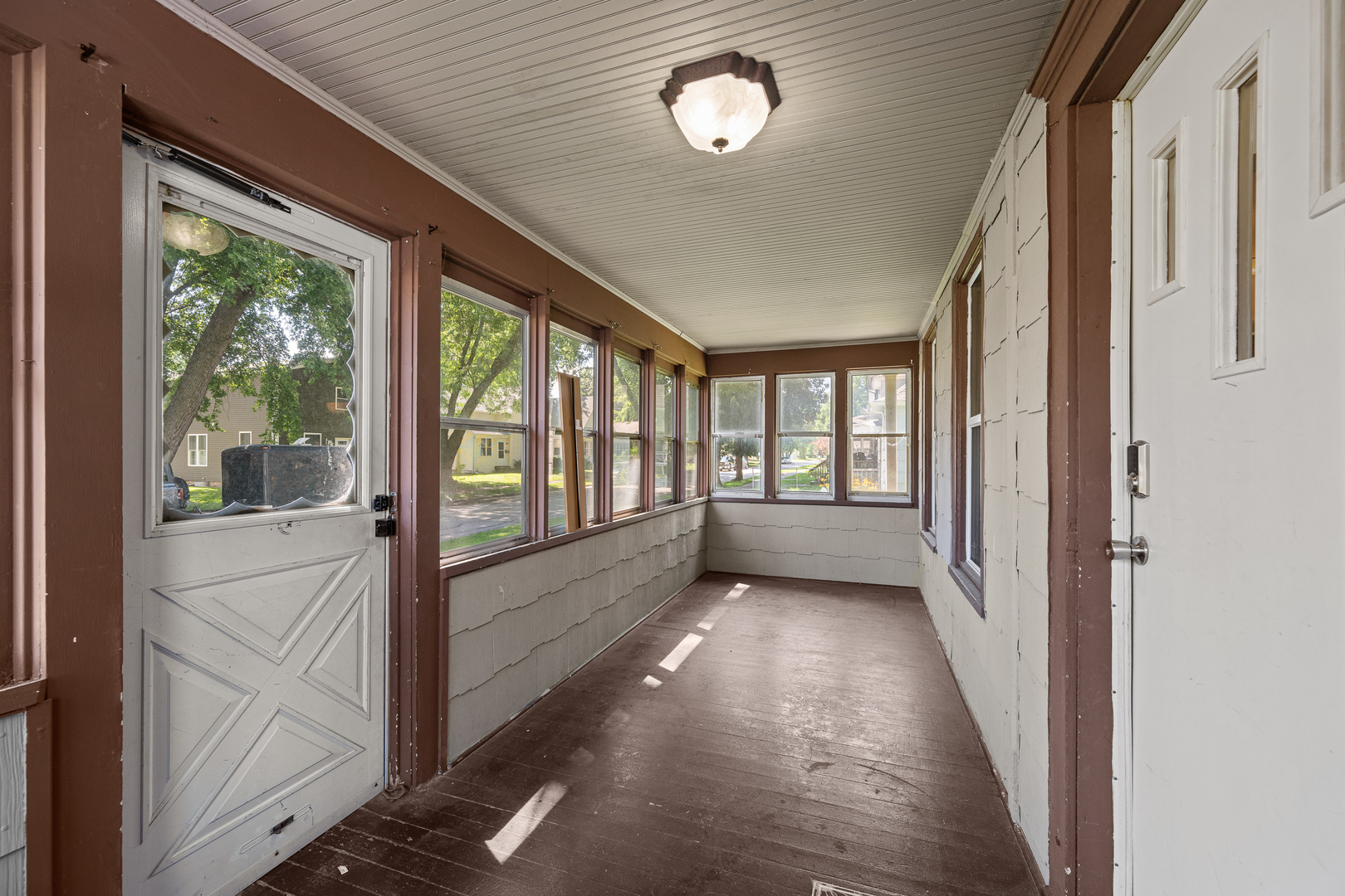 1815 4th Street Property Photo 2