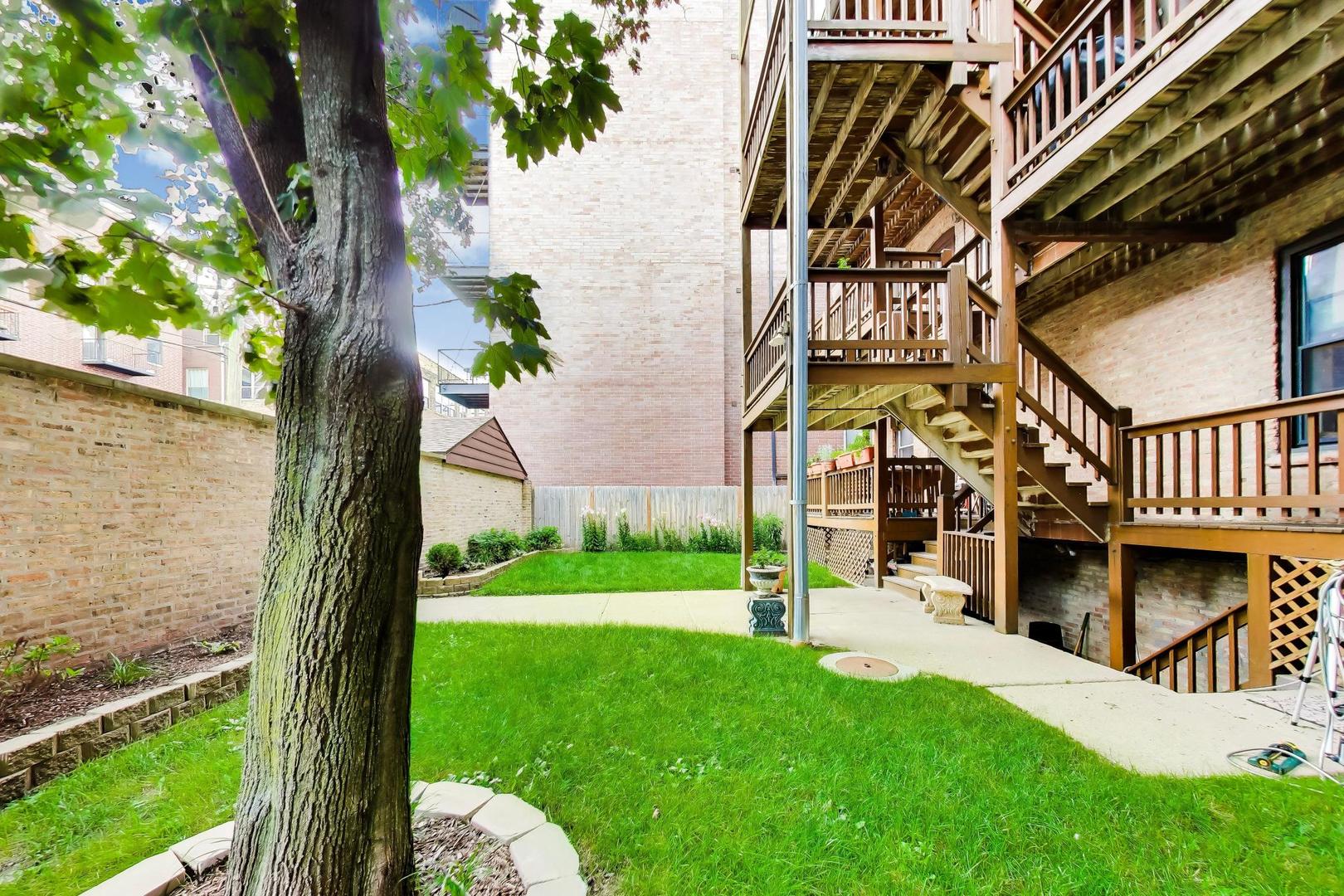 923 W Irving Park Road 2e Property Photo 26