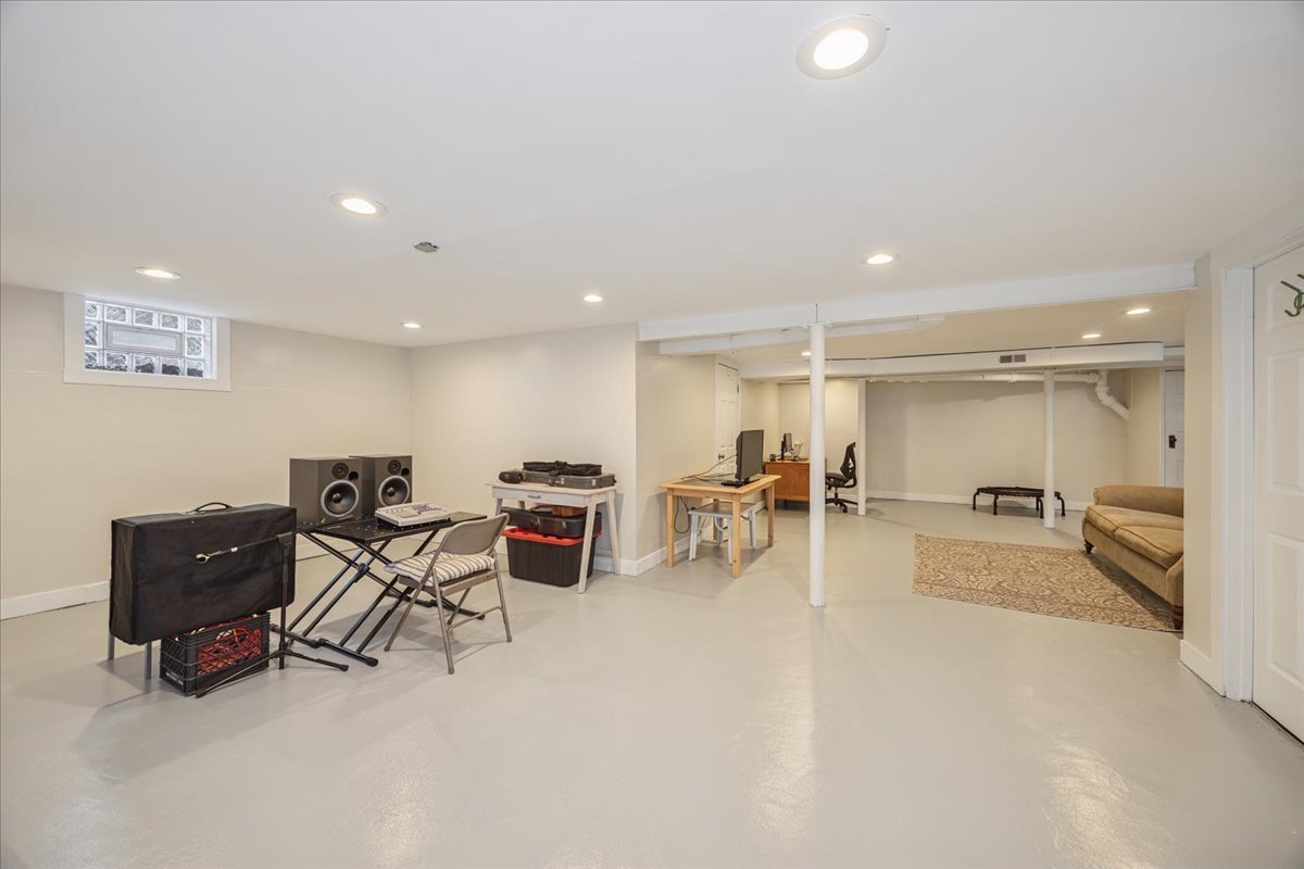 7605 Washington Boulevard Property Photo 18