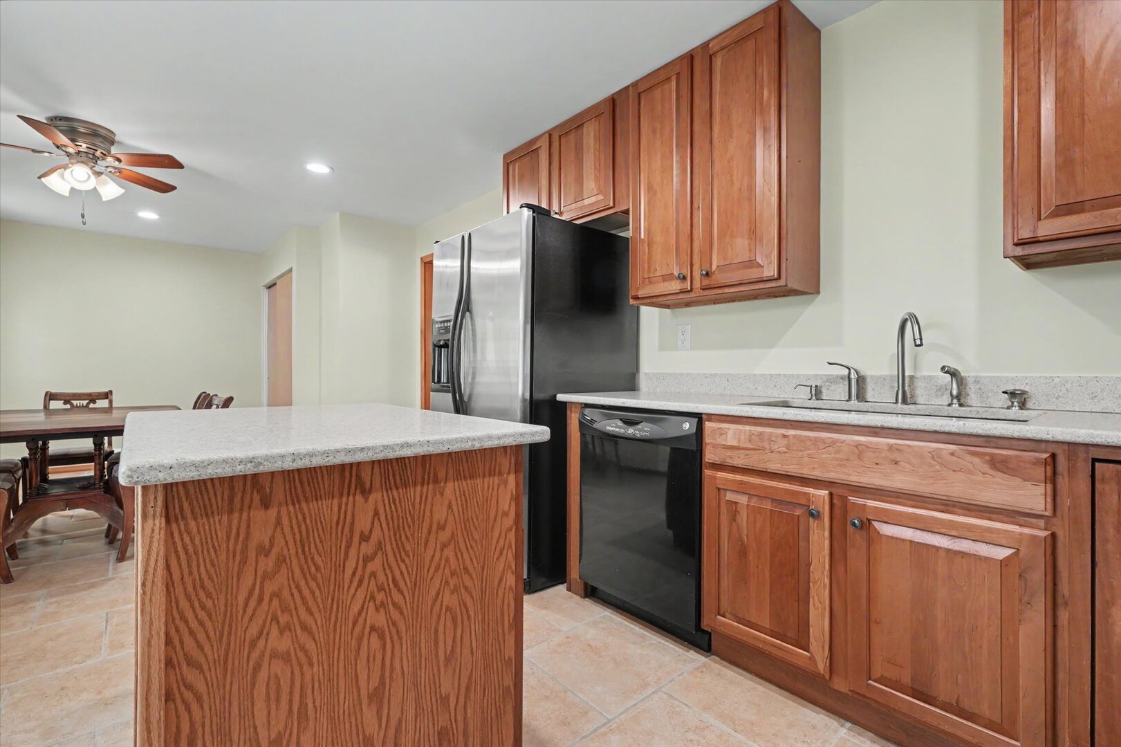 405 Washington Street Property Photo 14