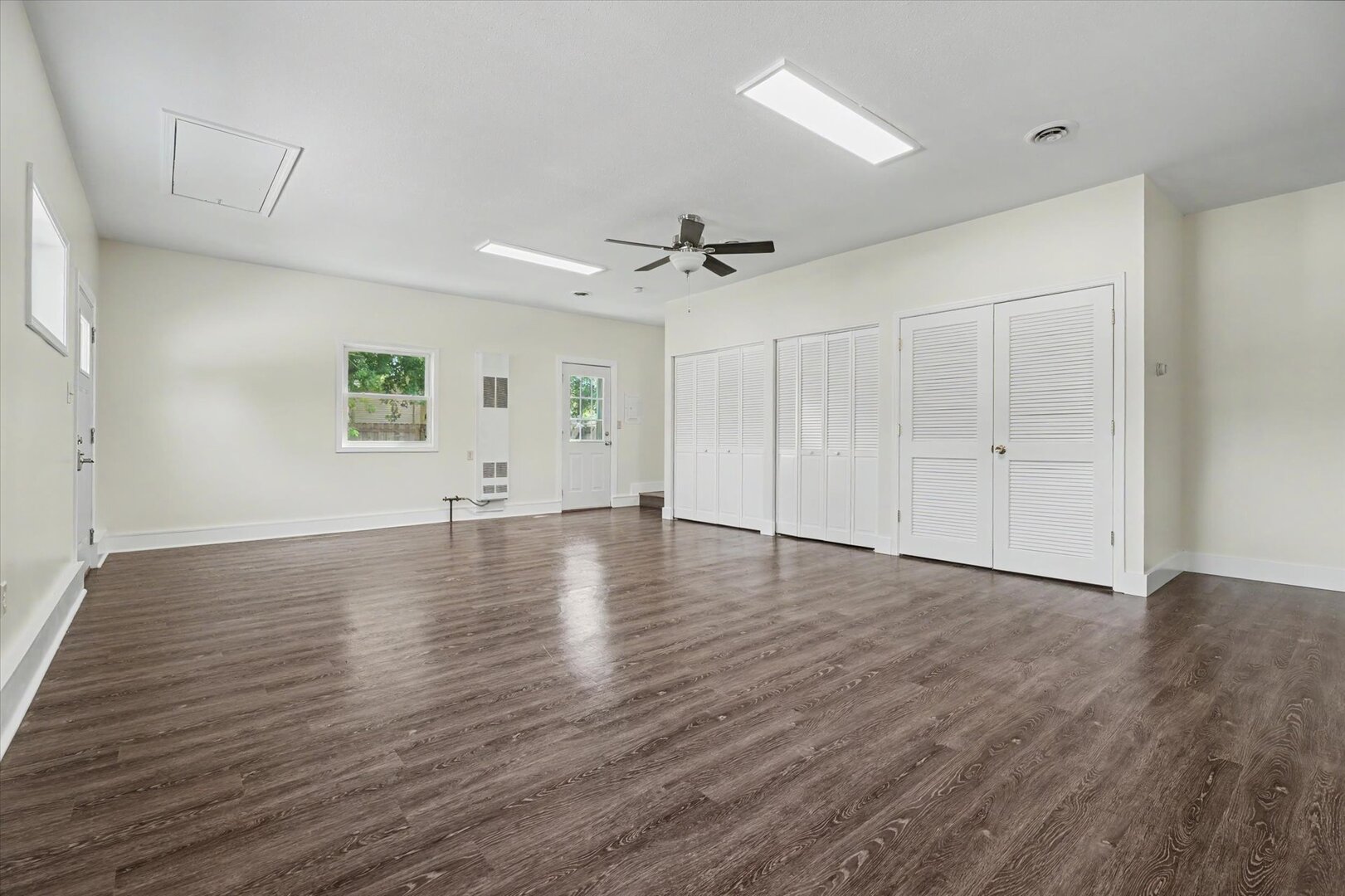 405 Washington Street Property Photo 19