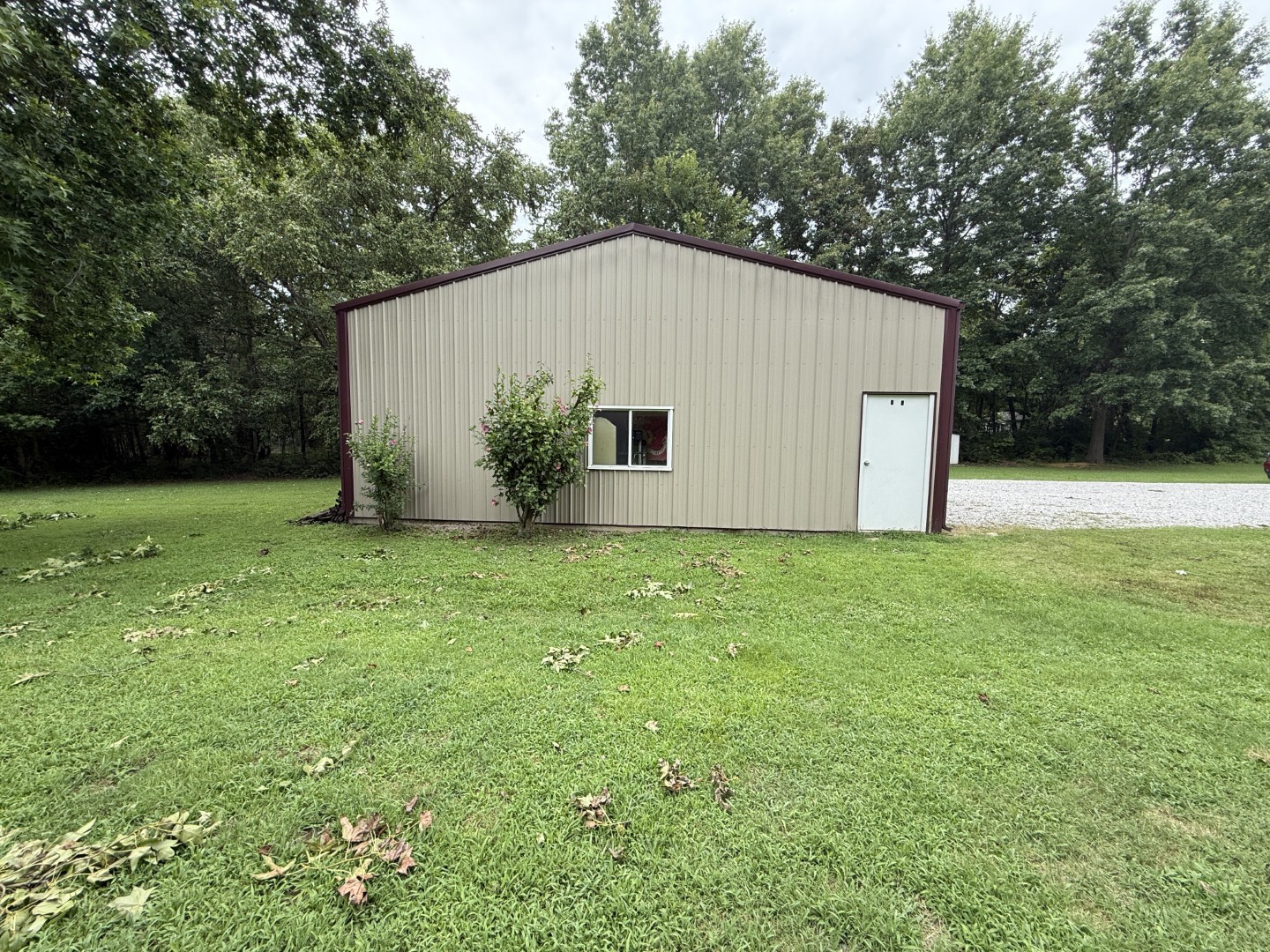 6671 Main Street Property Photo 6