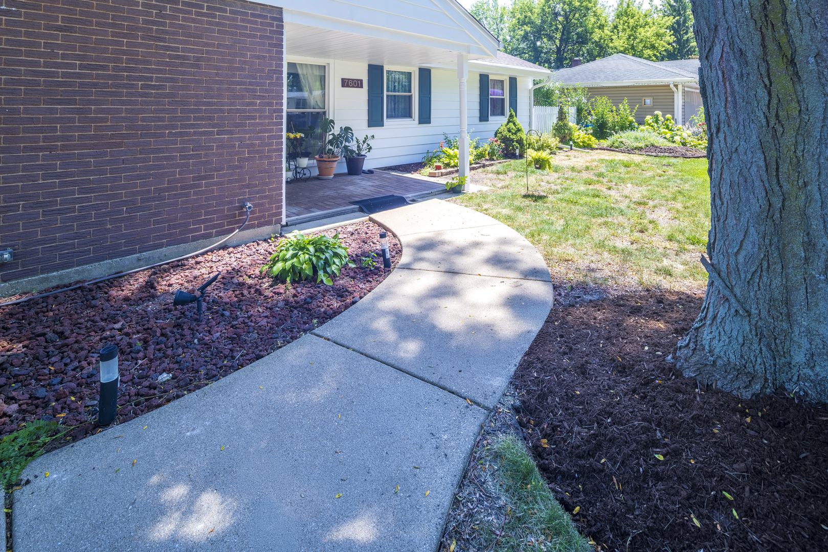 7601 Adams Street Property Photo 5
