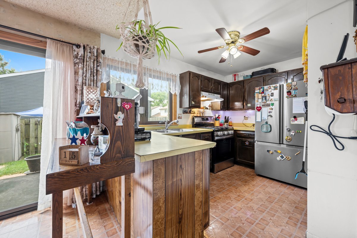 205 Robbin Drive Property Photo 8