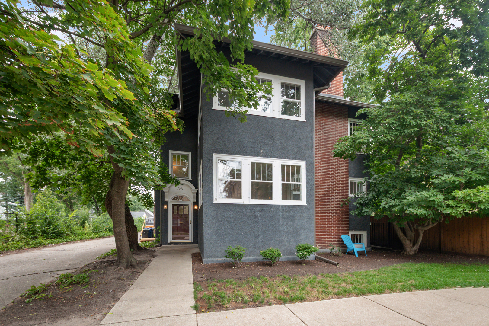 1011 Crain Street Property Photo 1