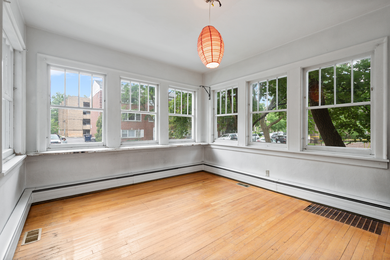 1011 Crain Street Property Photo 6