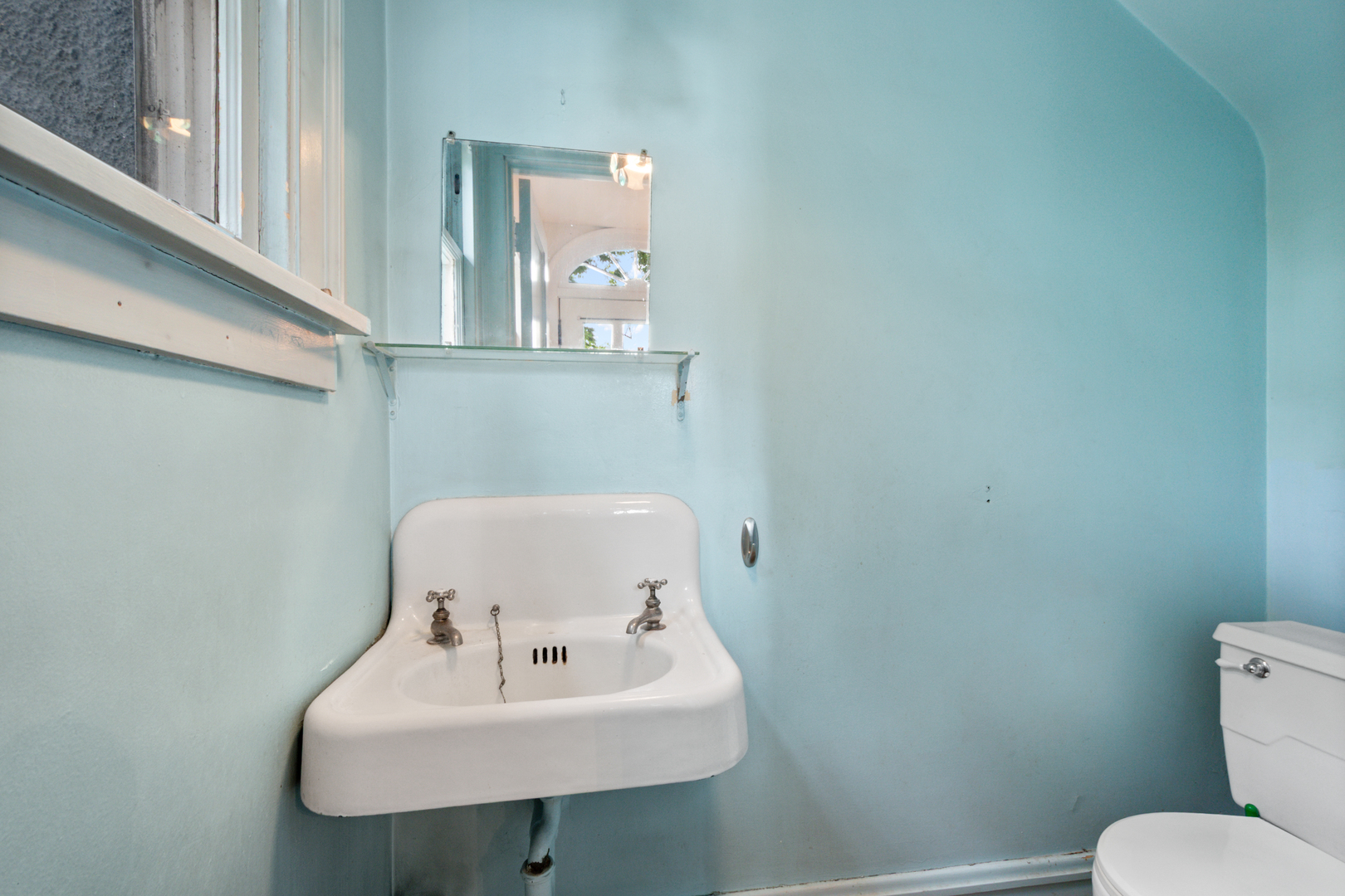 1011 Crain Street Property Photo 11