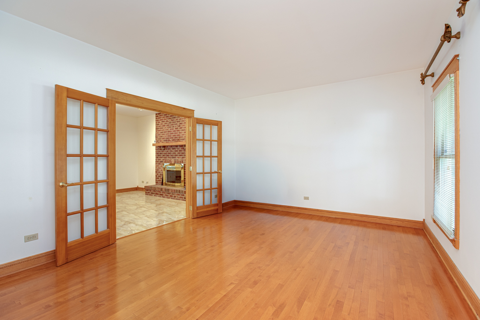 4n411 Trinity Lane Property Photo 5