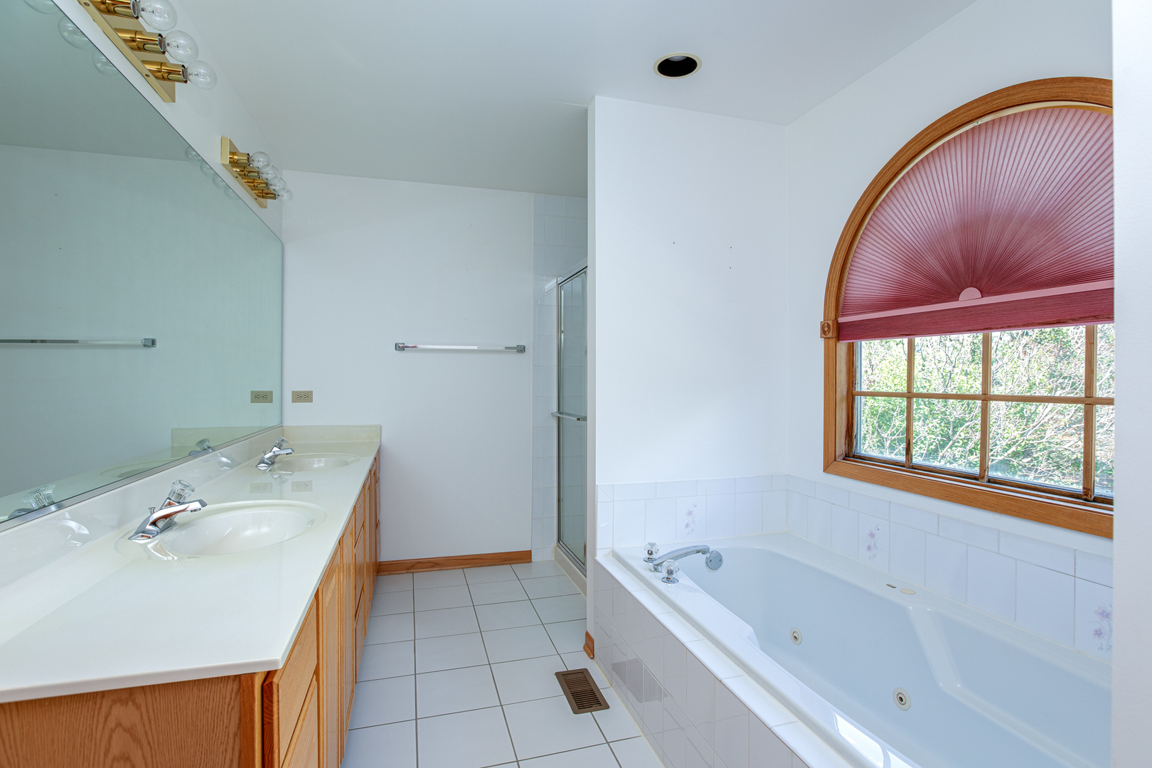 4n411 Trinity Lane Property Photo 17