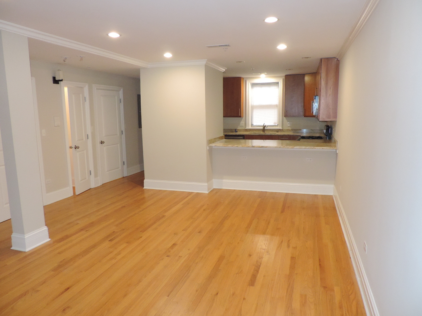 836 Judson Avenue 1b Property Photo 4
