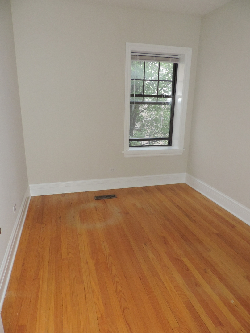 836 Judson Avenue 1b Property Photo 16