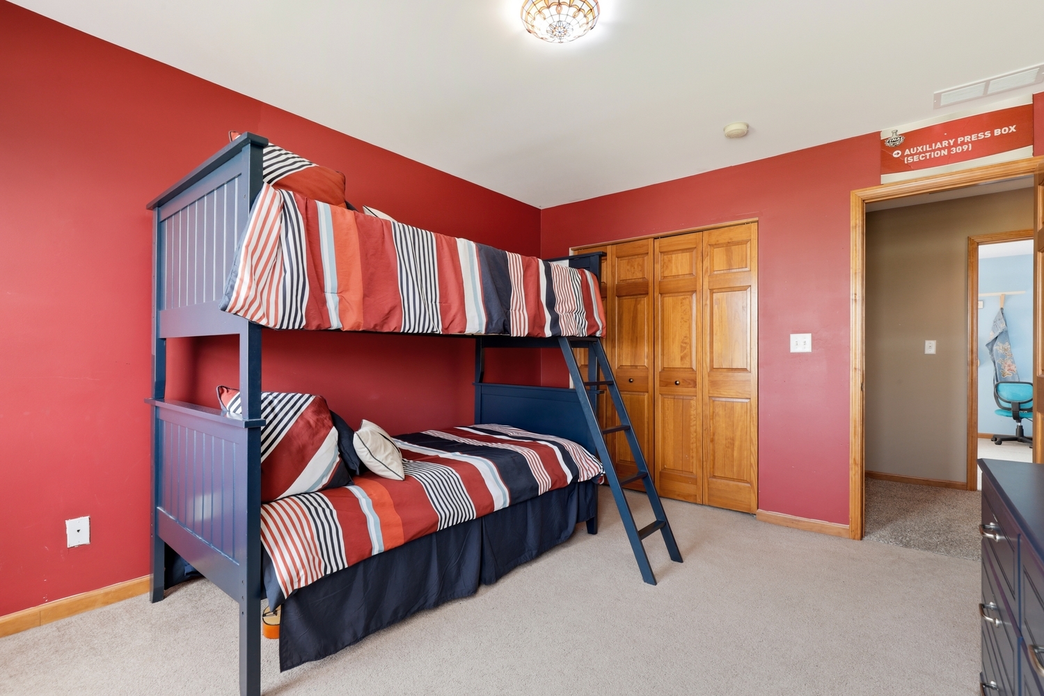 14901 Euclid Street Property Photo 23