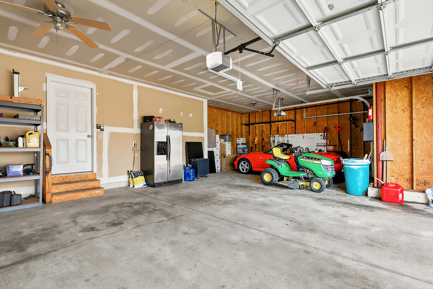 14901 Euclid Street Property Photo 30