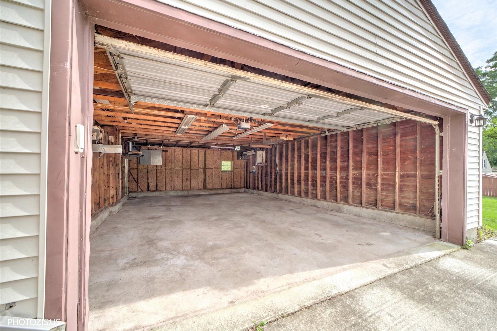 126 W 3rd Avenue Property Photo 23