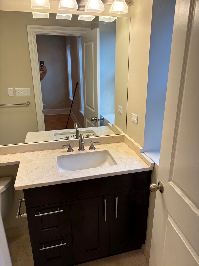 838 Judson Avenue 1b Property Photo 7