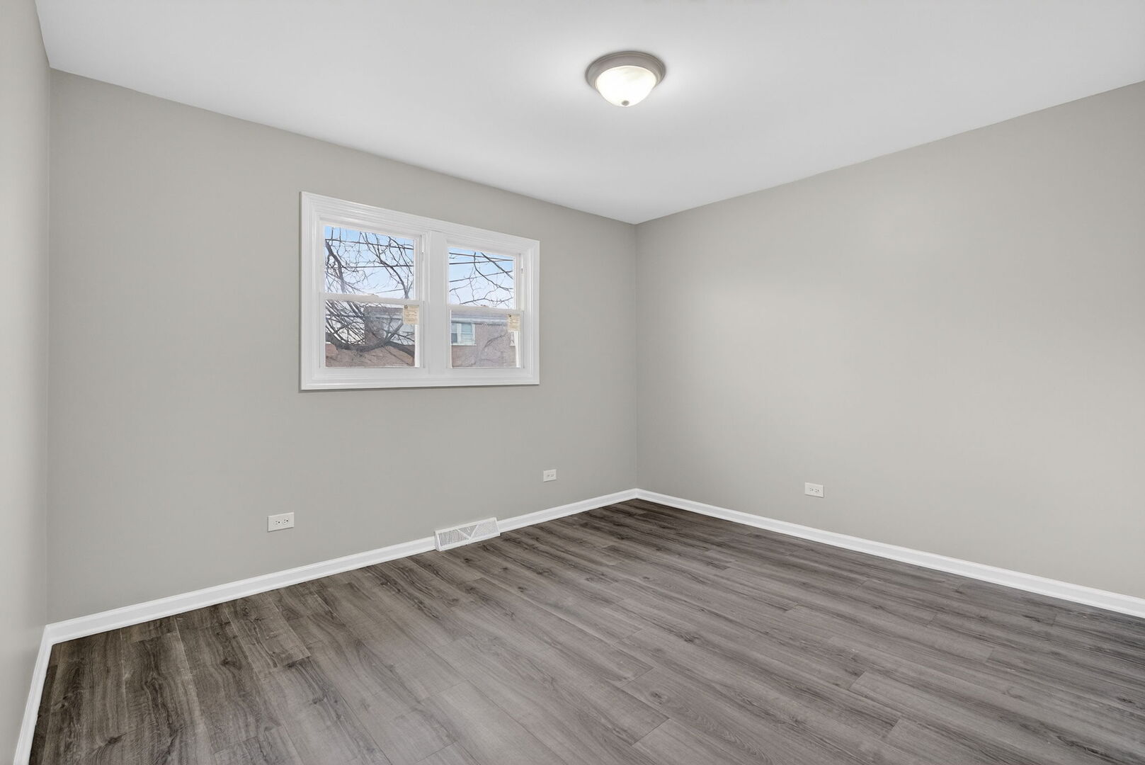1537 W 165th Street Property Photo 8