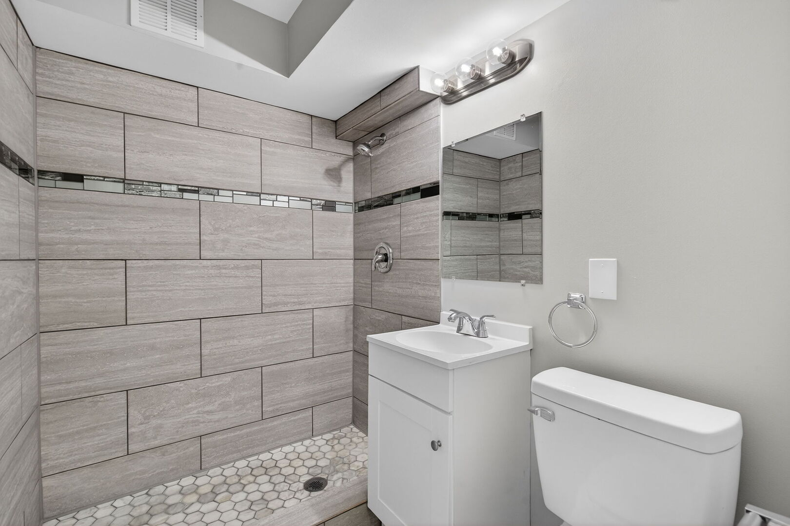 1537 W 165th Street Property Photo 15