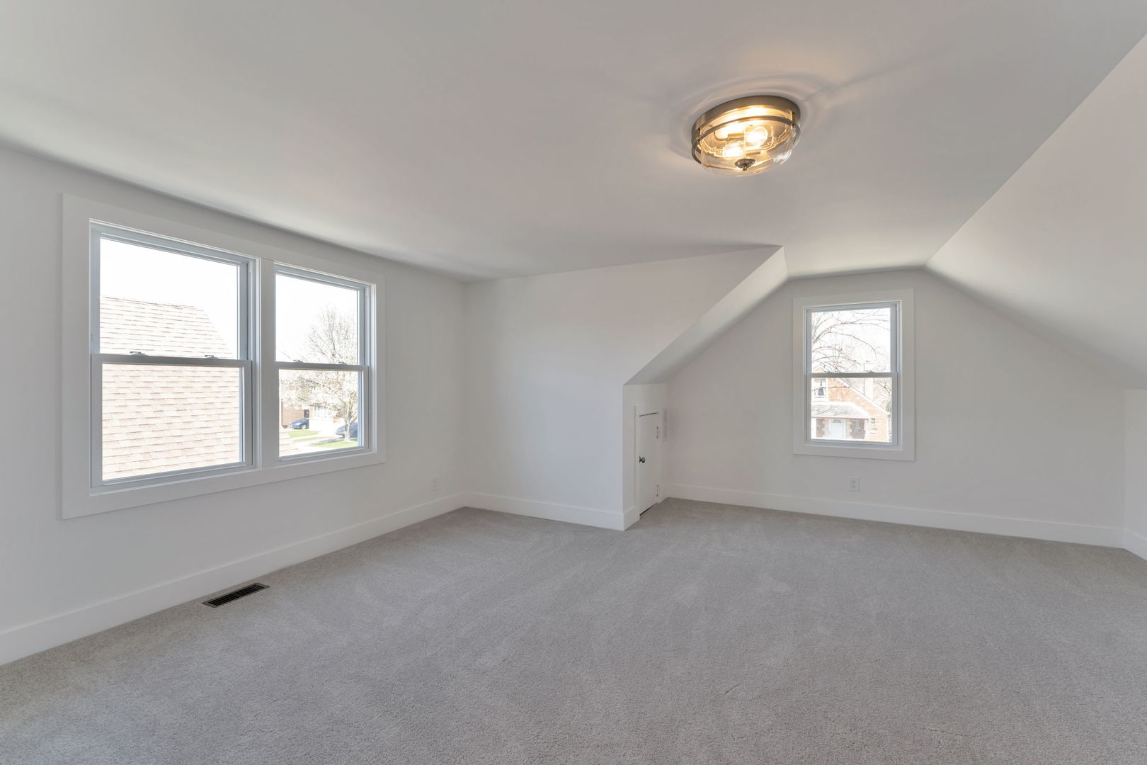 2825 W 84th Place Property Photo 8